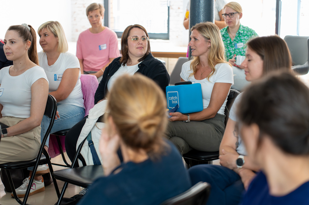 Entspannt Feedback geben bei BRANDAD (2)